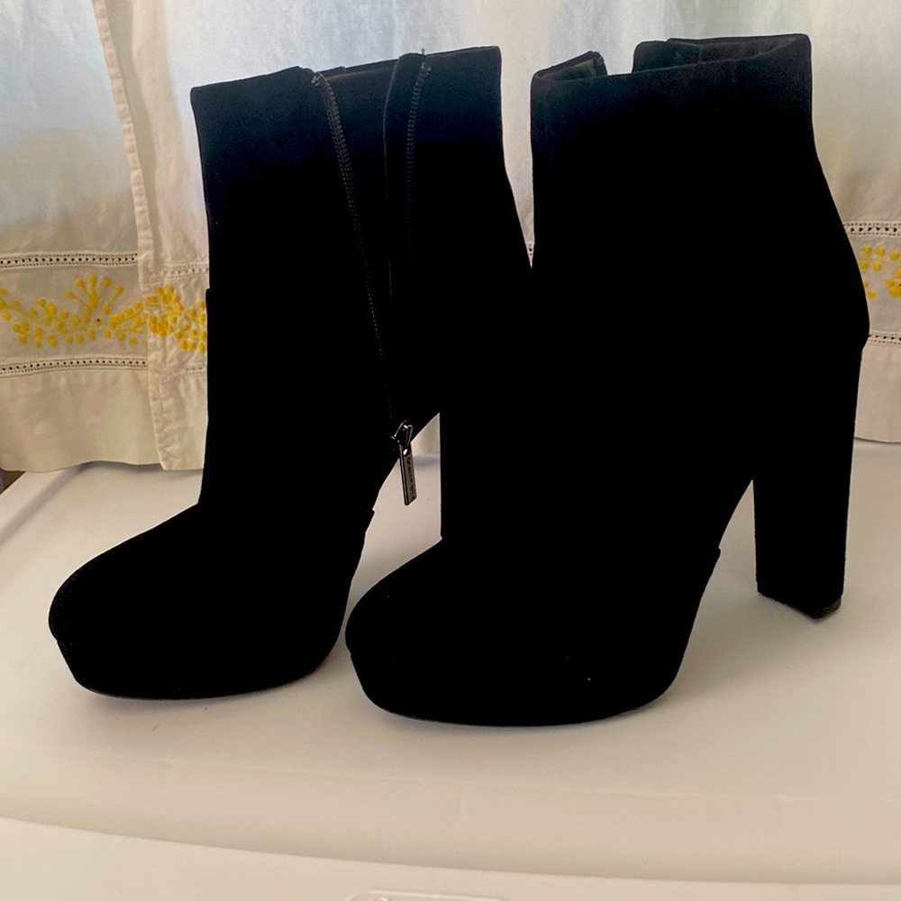COPY - Gianni Bini booties.